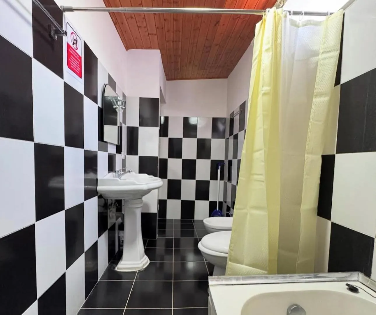 Bellavista Villa Durrës 0*,  Albania